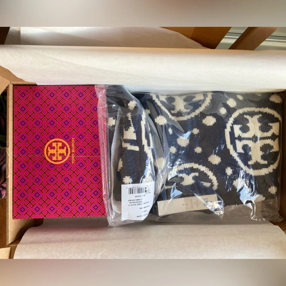 👟💗TORY BURCH 👟T MONOGRAM GOOD LUCK TRAINER Size 8 - Picture 13 of 14
